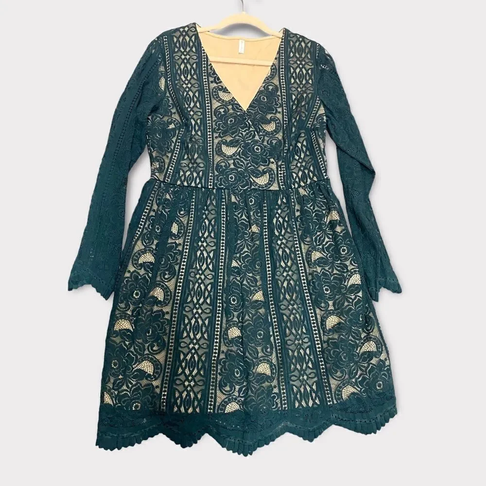 Green Christmas New Years Holliday Lace Bohemian Mini LongSleeved Elegant Dress